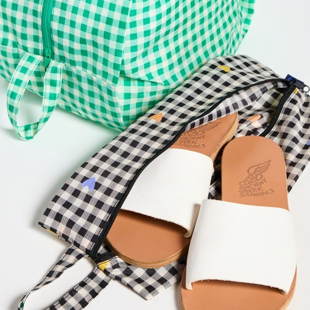 NWT Baggu 3D Zip Set - Gingham (Red Gingham, Gingham Hearts, Green Gingham) - Picture 5 of 7